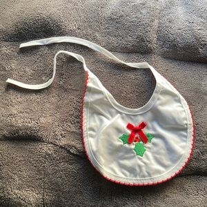 🎄Vintage bib with holly embroidery🎄